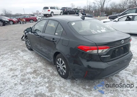2022 Toyota Corolla Hybrid Le z USA, uszkodzony, nr VIN JTDEAMDE2NJ059309